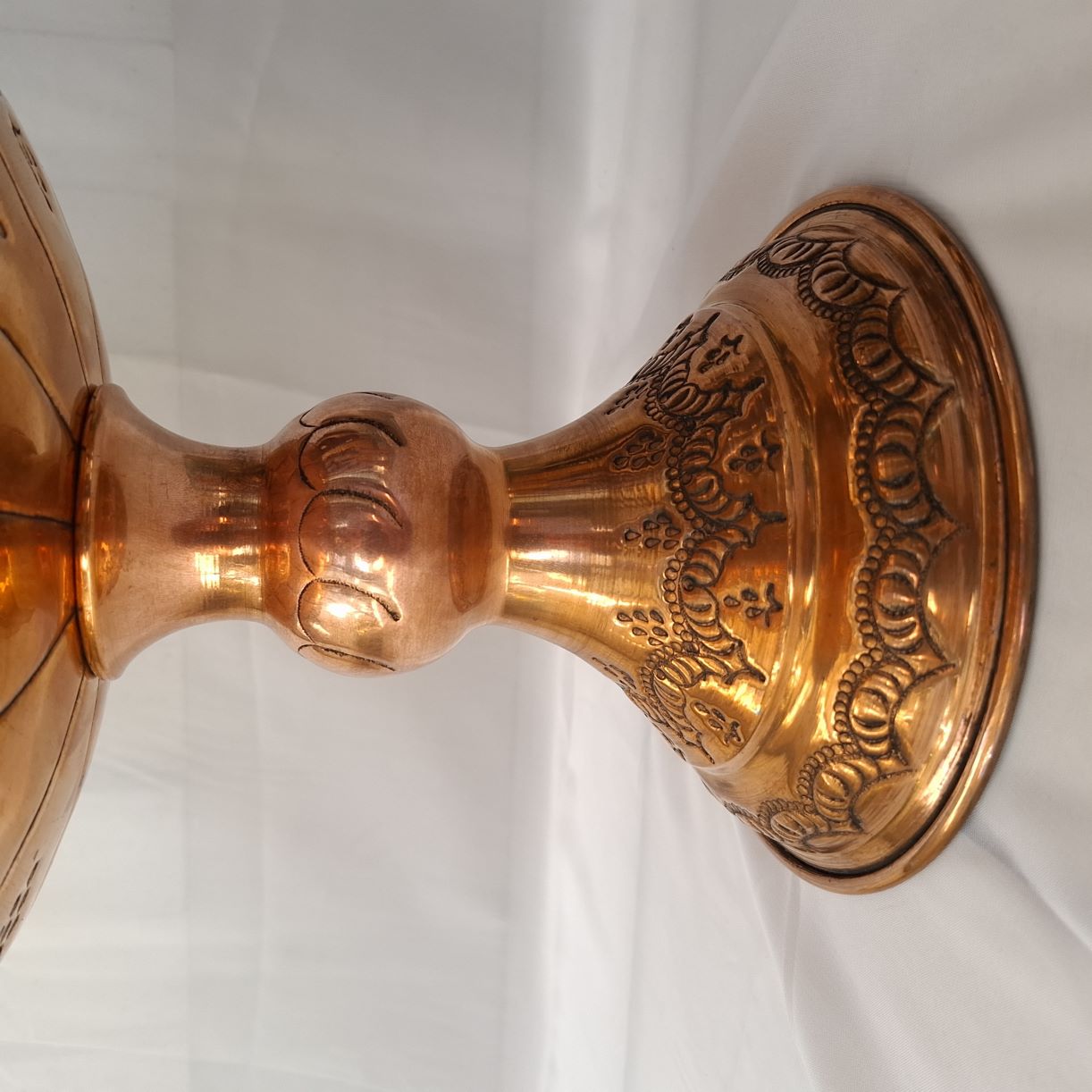 ظرف مسی با طرح قلم کاری